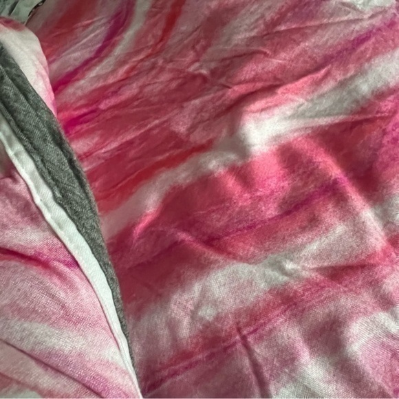 Pajama Set Pajama Set - Picture 2 of 5